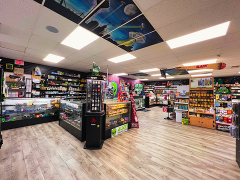 Alien Smoke and Vape - Nacogdoches location